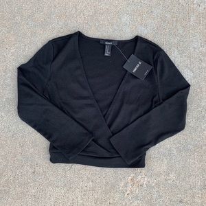 NWT RIBBED V NECK CROP TOP